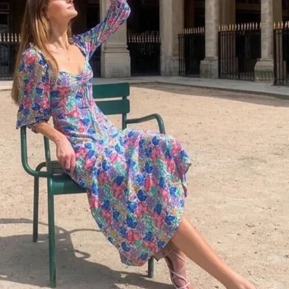 Faithfull the Brand Mathilde Midi Dress in Jemima Floral - Picture 2 of 12